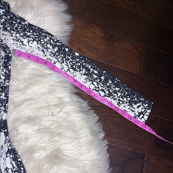 Diane Von Furstenberg Lilyann Print Silk Wrap Dress In Black White sz 0 - Picture 14 of 14